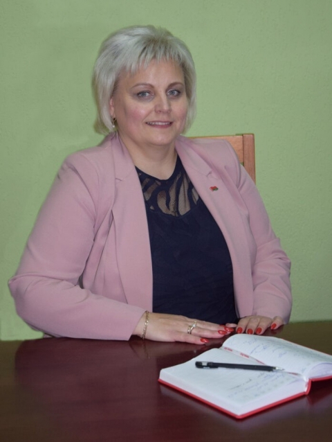 Заместитель председателя Чериковского райисполкома Елена Колосова проведет 24 июня «прямую телефонную линию»