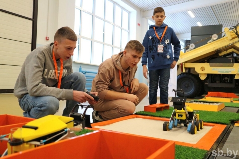 Школьники со всех регионов приняли участие в первом республиканском конкурсе «АгроНТРИ Беларусь» в Горках