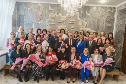 Жительница Чериковщины Виктория Семенчук приняла участие в торжественном приеме губернатора, посвященном Дню женщин