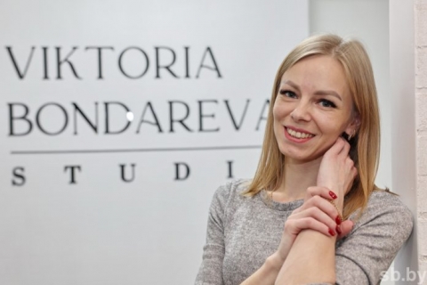 Фельдшер скорой помощи Чериковской ЦРБ Виктория Бондарева открыла студию красоты