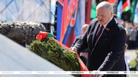 &quot;Если забудем это, обязательно будем воевать&quot;. Как Лукашенко призывает защищать будущее наших народов
