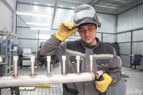 Предприятие из Могилевского района налаживает выпуск компонентов для производства промышленных кондиционеров