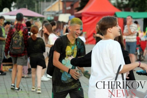 Днем созидания продолжается Неделя молодежи в Черикове 21 июня