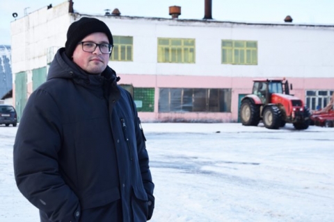 Молодой специалист Максим Сапранков поделился впечатлением с корреспондентом “ВЧ” о своем первом рабочем месте