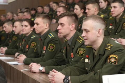 Как поступить на военные факультеты белорусских вузов?