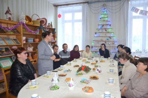 Тёплая встреча в преддверии Рождества Христова прошла в Чериковском РЦСОН