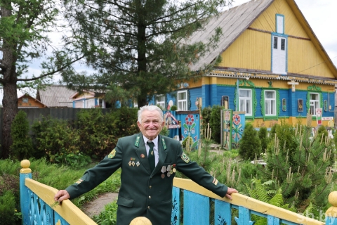 Подворье Николая Воронина из агрогородка Веремейки Чериковского района стало популярной фотозоной