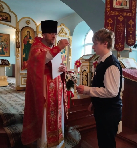 Юные чериковляне стали участниками церемонии в стенах Храма Рождества Пресвятой Богородицы г. Черикова