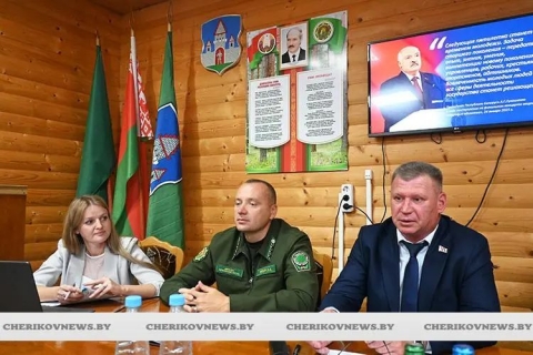 Молодежь — стратегический ресурс страны: тему Единого дня информирования обсудили в Чериковском лесхозе