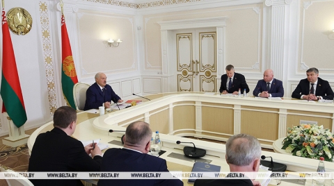 Президенту Беларуси предложили три группы мер по усилению борьбы с необоснованным посредничеством