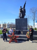 Чтить память: велопутешествие школьников по местам славы