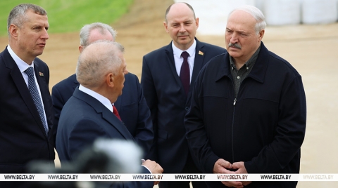 "Экономика экономикой, но важнее люди". Лукашенко не сторонник крупных животноводческих комплексов